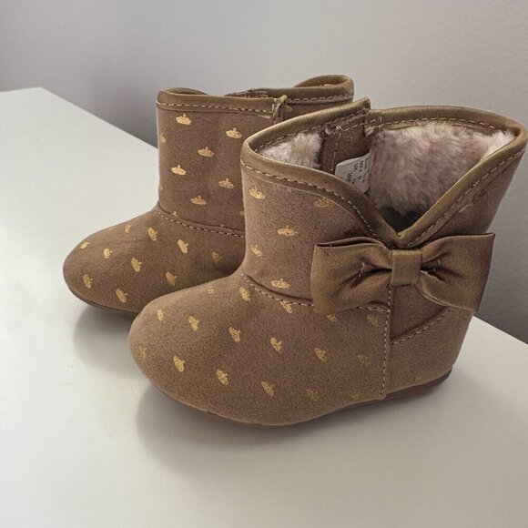 Disney princess baby boots Tan NWT Size 2 Gold Crowns Bows Payless Shoes - Picture 2 of 8